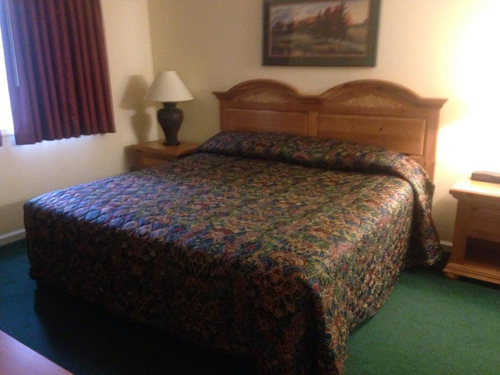 Hidden Valley Inn - Indiana Nashville Ruang foto