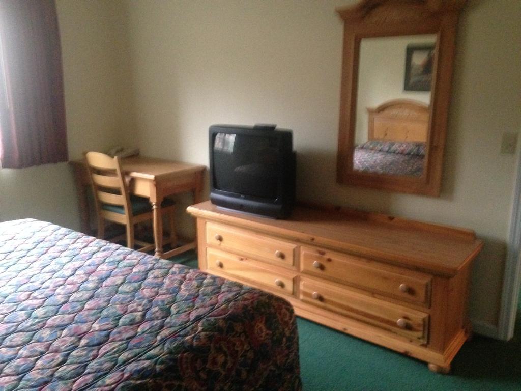 Hidden Valley Inn - Indiana Nashville Ruang foto