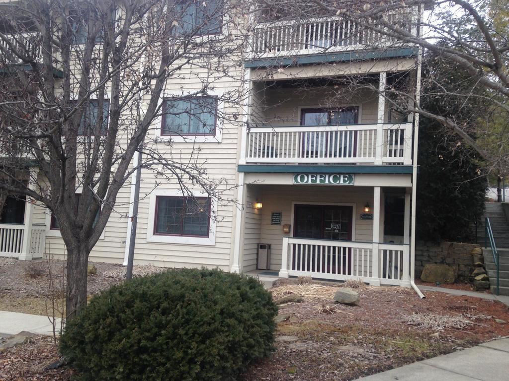Hidden Valley Inn - Indiana Nashville Ruang foto