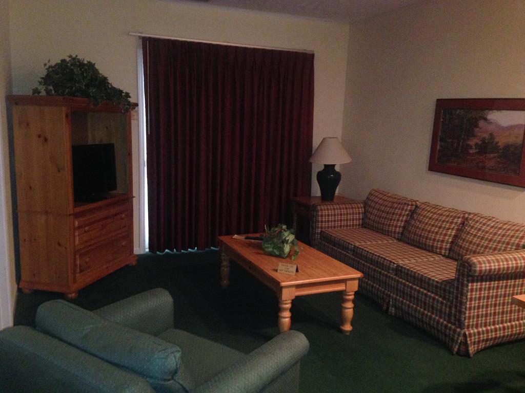 Hidden Valley Inn - Indiana Nashville Ruang foto